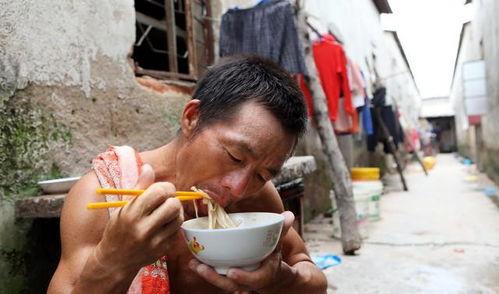 娱乐吃瓜酱农民工,揭秘农民工背后的故事  第1张